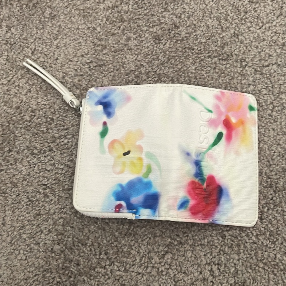 Desigual Multicolor Floral Wallet - Picture 7 of 7